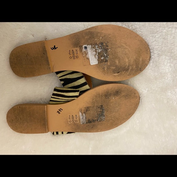 Too Shop zebra print sandals 8.5 - Picture 3 of 7
